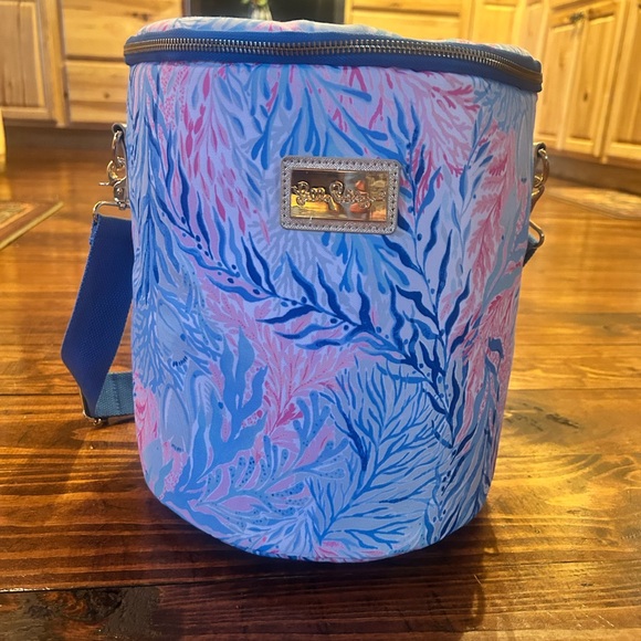 Lilly Pulitzer kaleidoscope Beach Cooler Bag NWOT - Picture 2 of 5